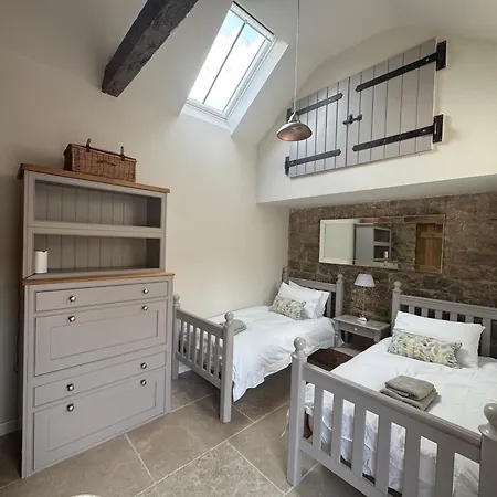 Rawcliffe Barn, 2 Bedroom, Up To 4 Guests * Newton-on-Rawcliffe